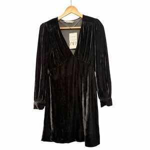NEW Zara Aiylin Black Velvet Mini Dress Deep V Shoulder Pads Size Small